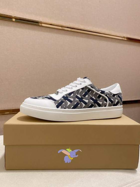 Picture of Burberry Shoes _SKUBurberrysz38-44ngh02401967